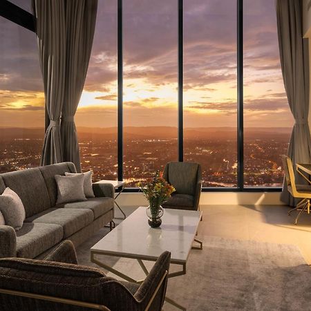 Meriton Suites Surfers Paradise Gold Coast Exterior photo