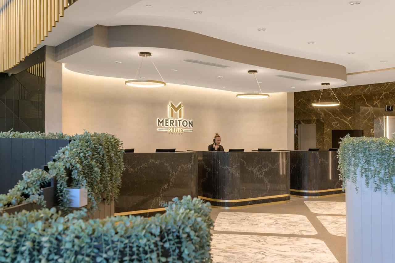 Meriton Suites Surfers Paradise Gold Coast Exterior photo Meriton Sydney