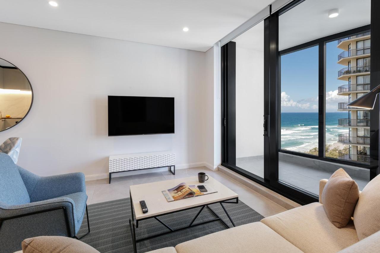 Meriton Suites Surfers Paradise Gold Coast Exterior photo A living room in a modern apartment in Perth, Australia.