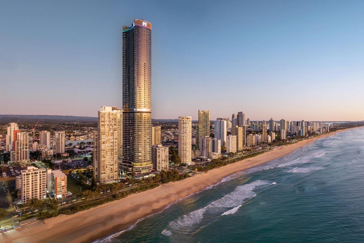 Meriton Suites Surfers Paradise Gold Coast Exterior photo The M